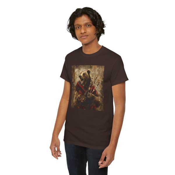 Grizzly Bear Playing the Bagpipes T-Shirt