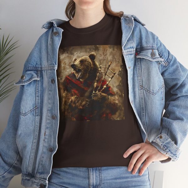 Grizzly Bear Playing the Bagpipes T-Shirt