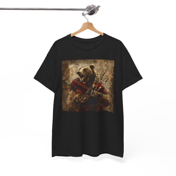 Grizzly Bear Playing the Bagpipes T-Shirt