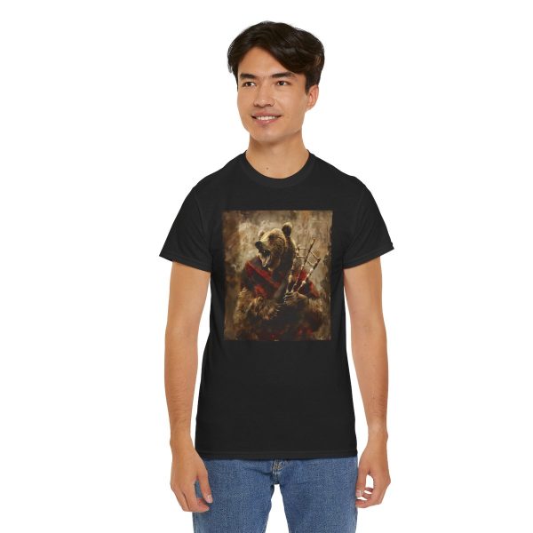 Grizzly Bear Playing the Bagpipes T-Shirt