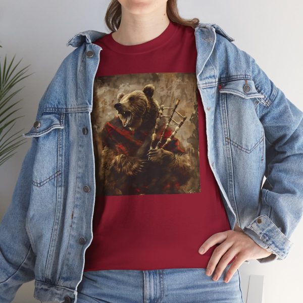 Grizzly Bear Playing the Bagpipes T-Shirt