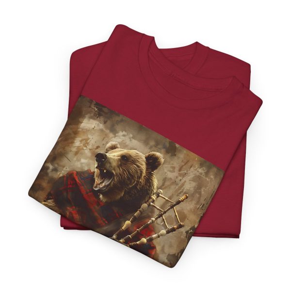 Grizzly Bear Playing the Bagpipes T-Shirt