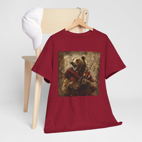 Grizzly Bear Playing the Bagpipes T-Shirt