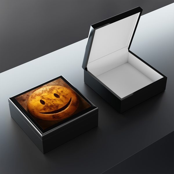 Grunge Smiley Face Stash Box